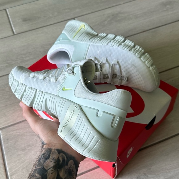 NIKE FREE METCON 5 WHITE CREAM - Picture 3 of 4